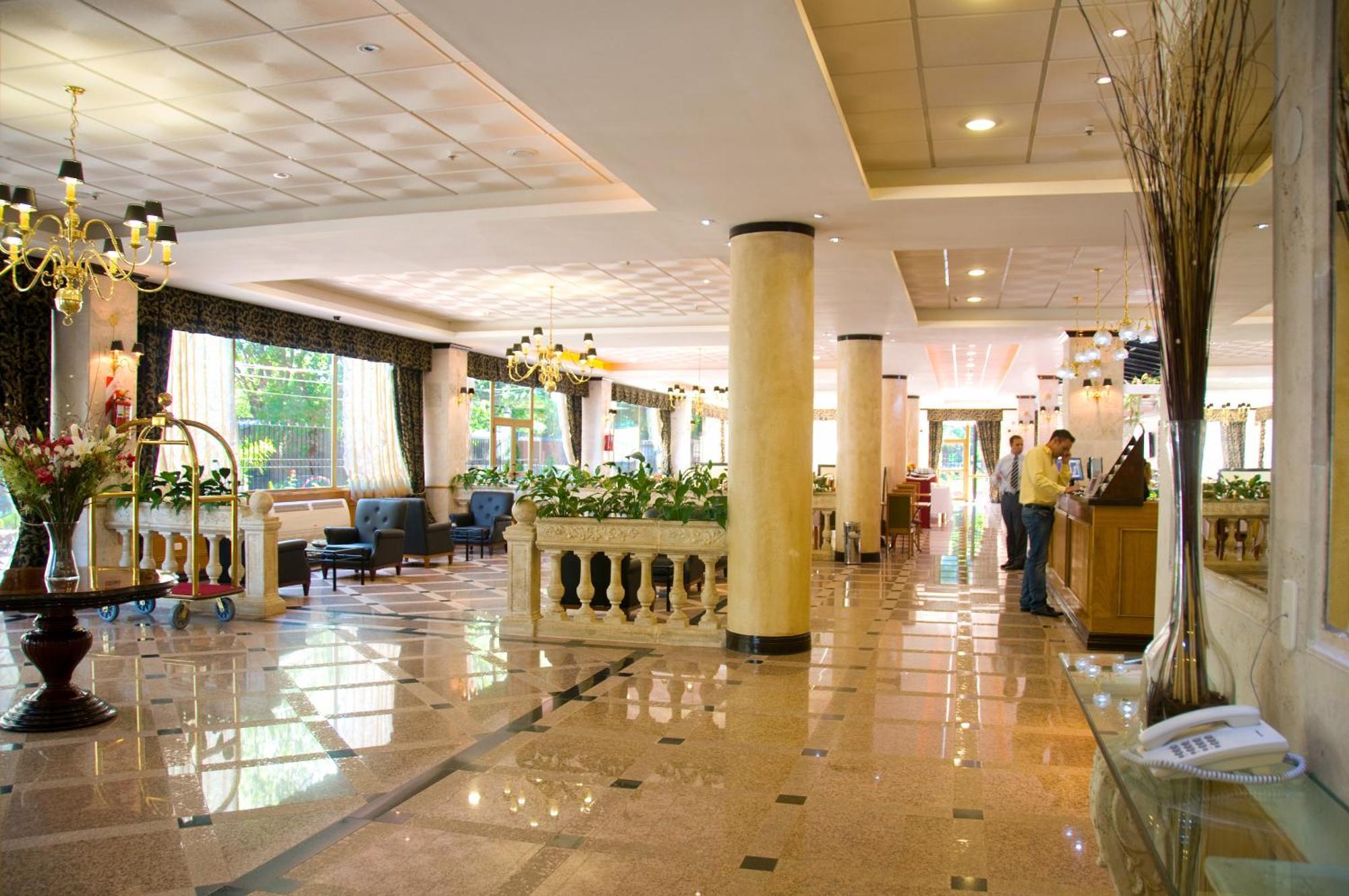 فندق Ramada By Wyndham Buenos Aires Vicente López المظهر الخارجي الصورة