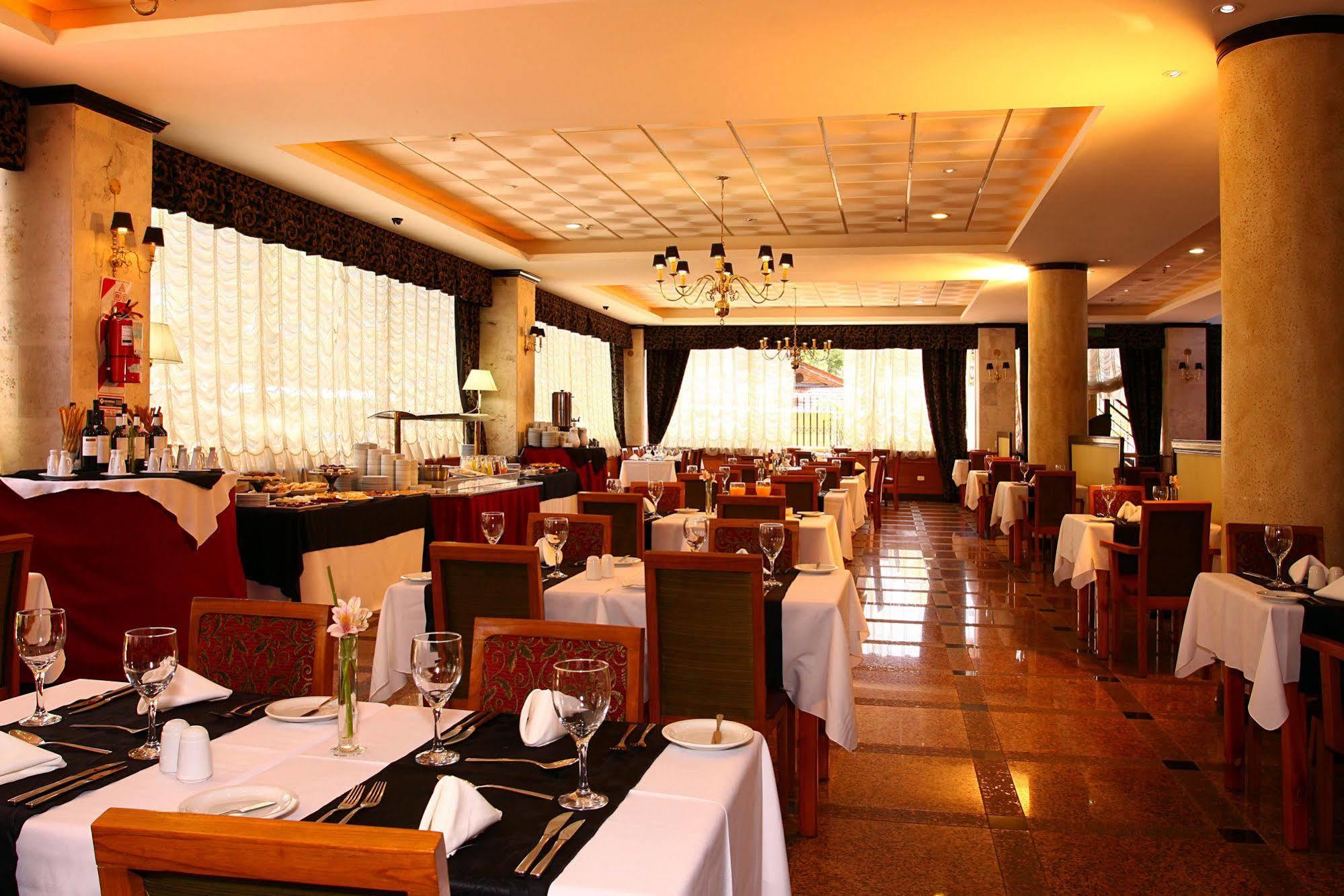 فندق Ramada By Wyndham Buenos Aires Vicente López المظهر الخارجي الصورة