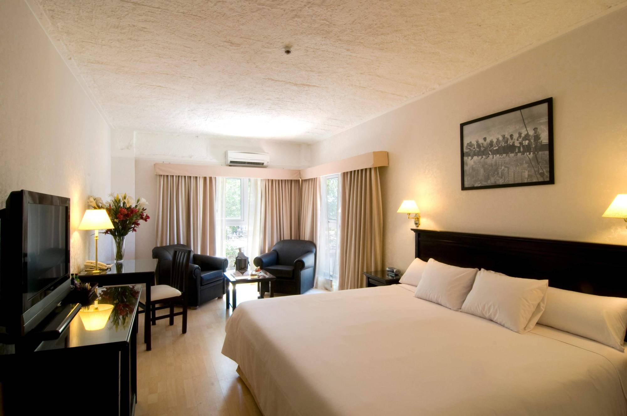 فندق Ramada By Wyndham Buenos Aires Vicente López الغرفة الصورة