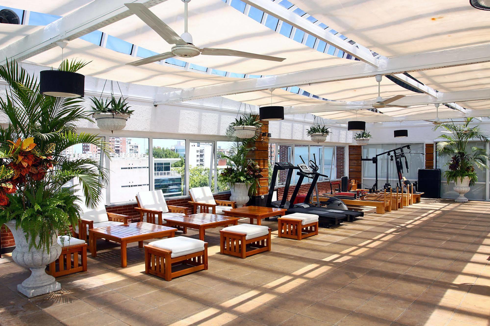 فندق Ramada By Wyndham Buenos Aires Vicente López المظهر الخارجي الصورة