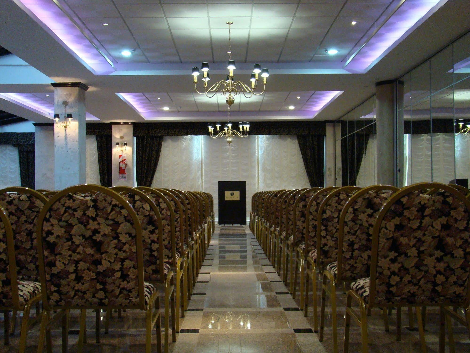 فندق Ramada By Wyndham Buenos Aires Vicente López المظهر الخارجي الصورة